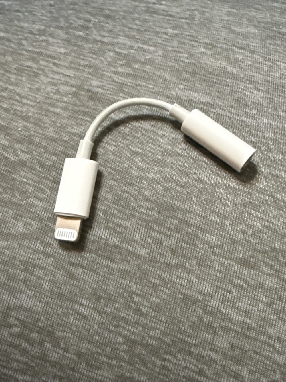 Apple White Lightning to 3.5mm Audio Adapter